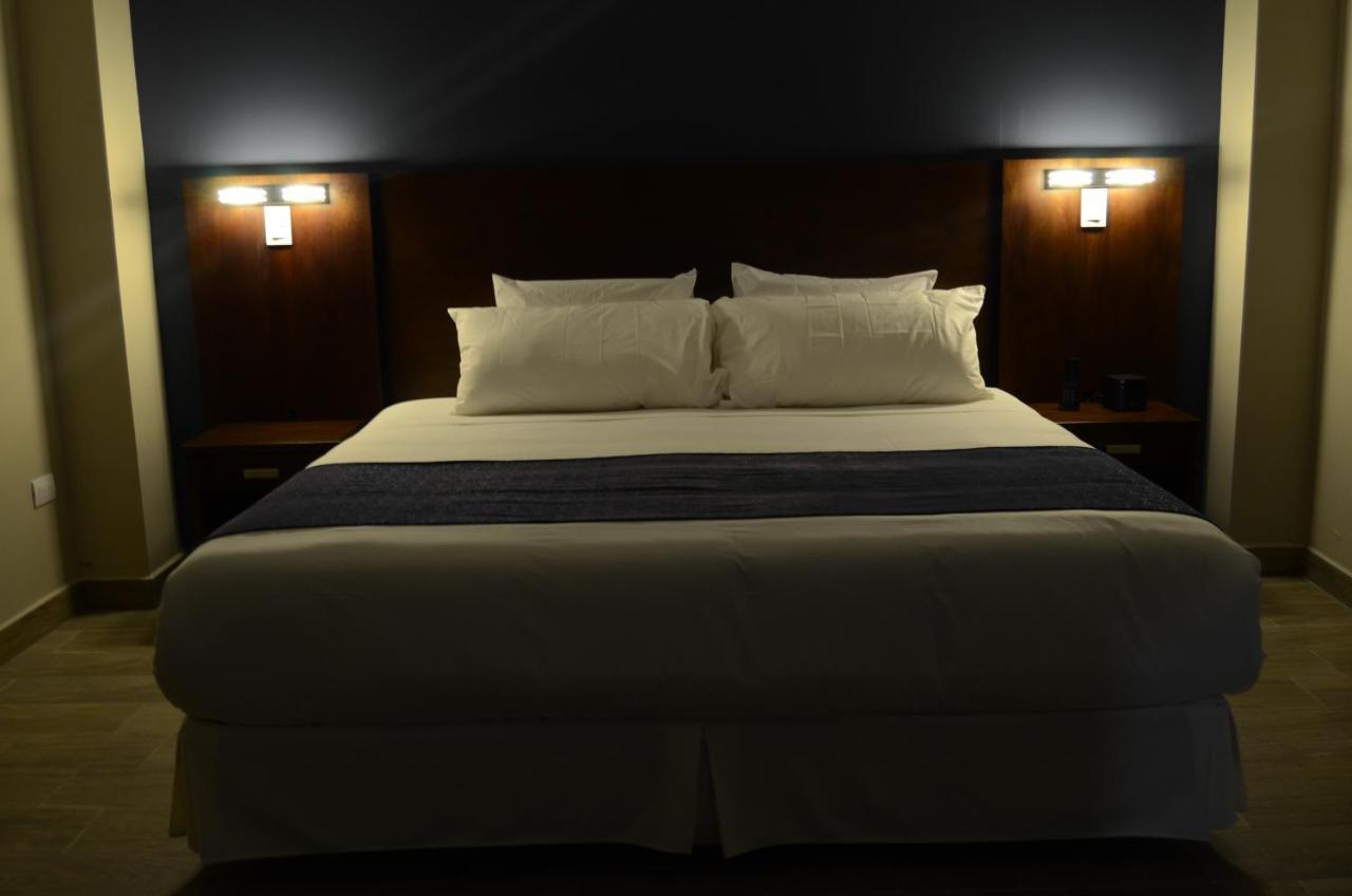 Hotel San Agustin Plaza Latacunga Dış mekan fotoğraf