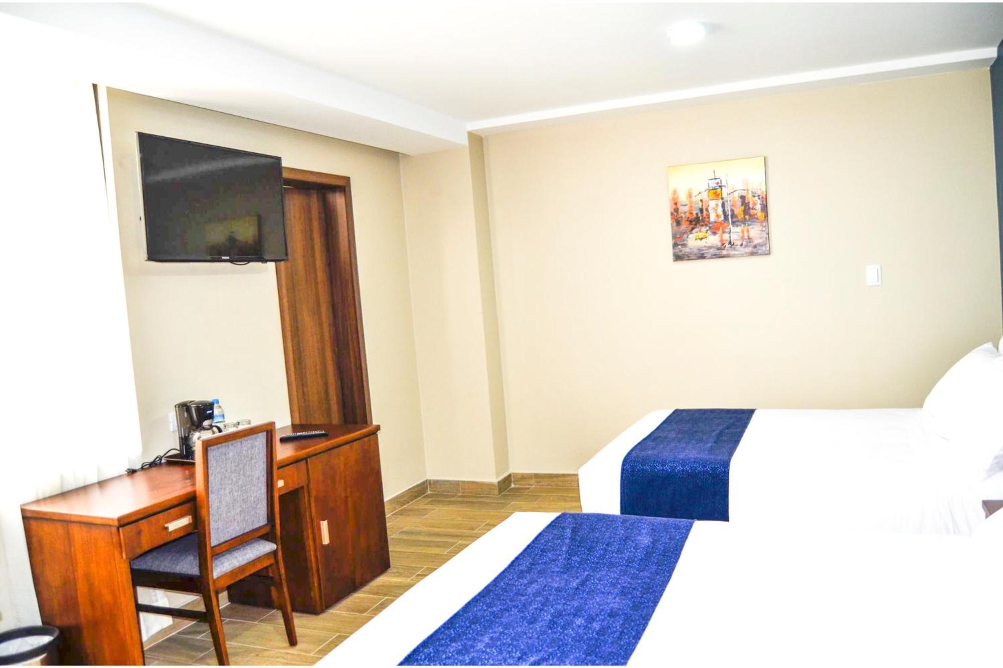 Hotel San Agustin Plaza Latacunga Dış mekan fotoğraf
