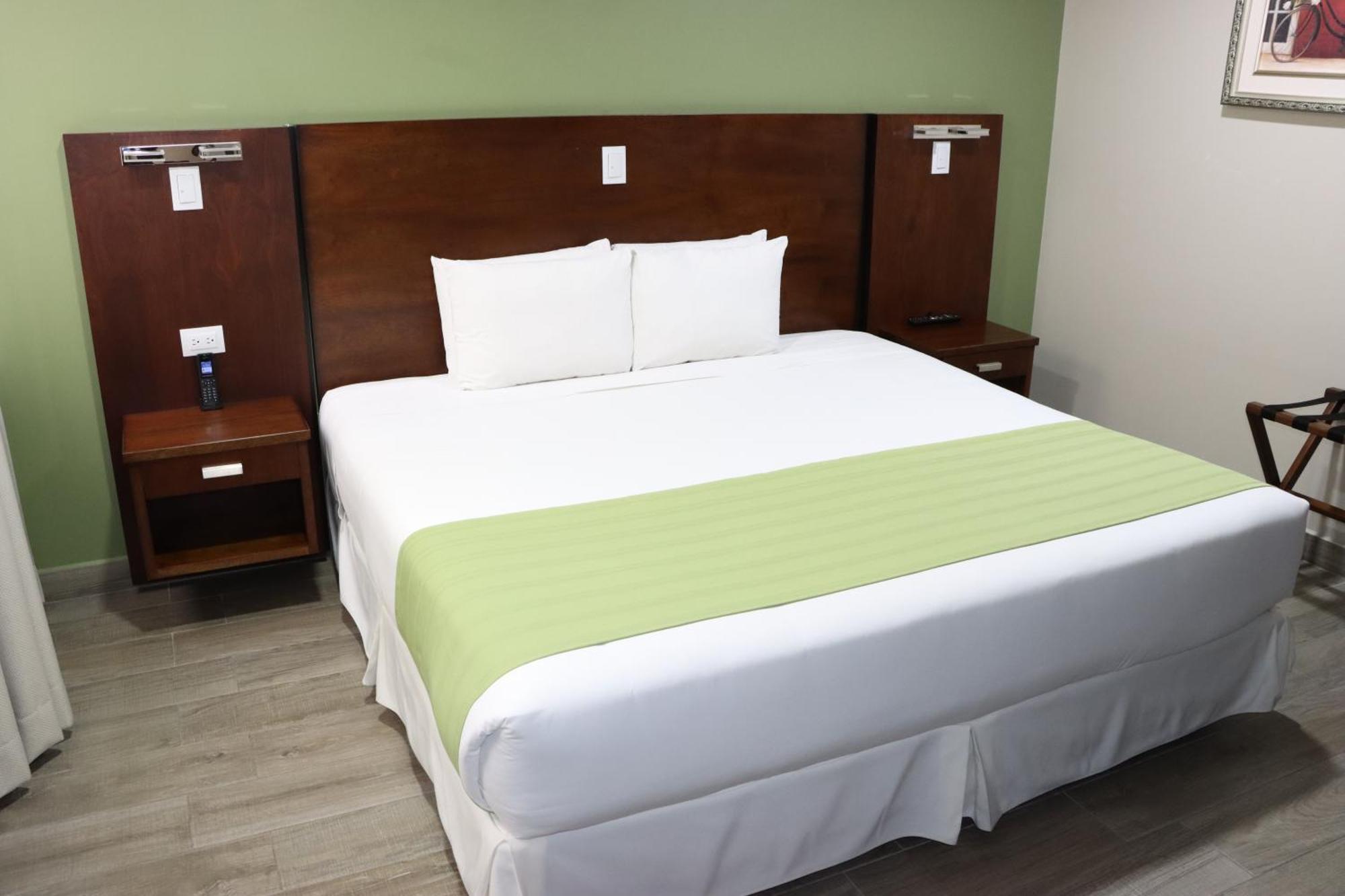 Hotel San Agustin Plaza Latacunga Dış mekan fotoğraf