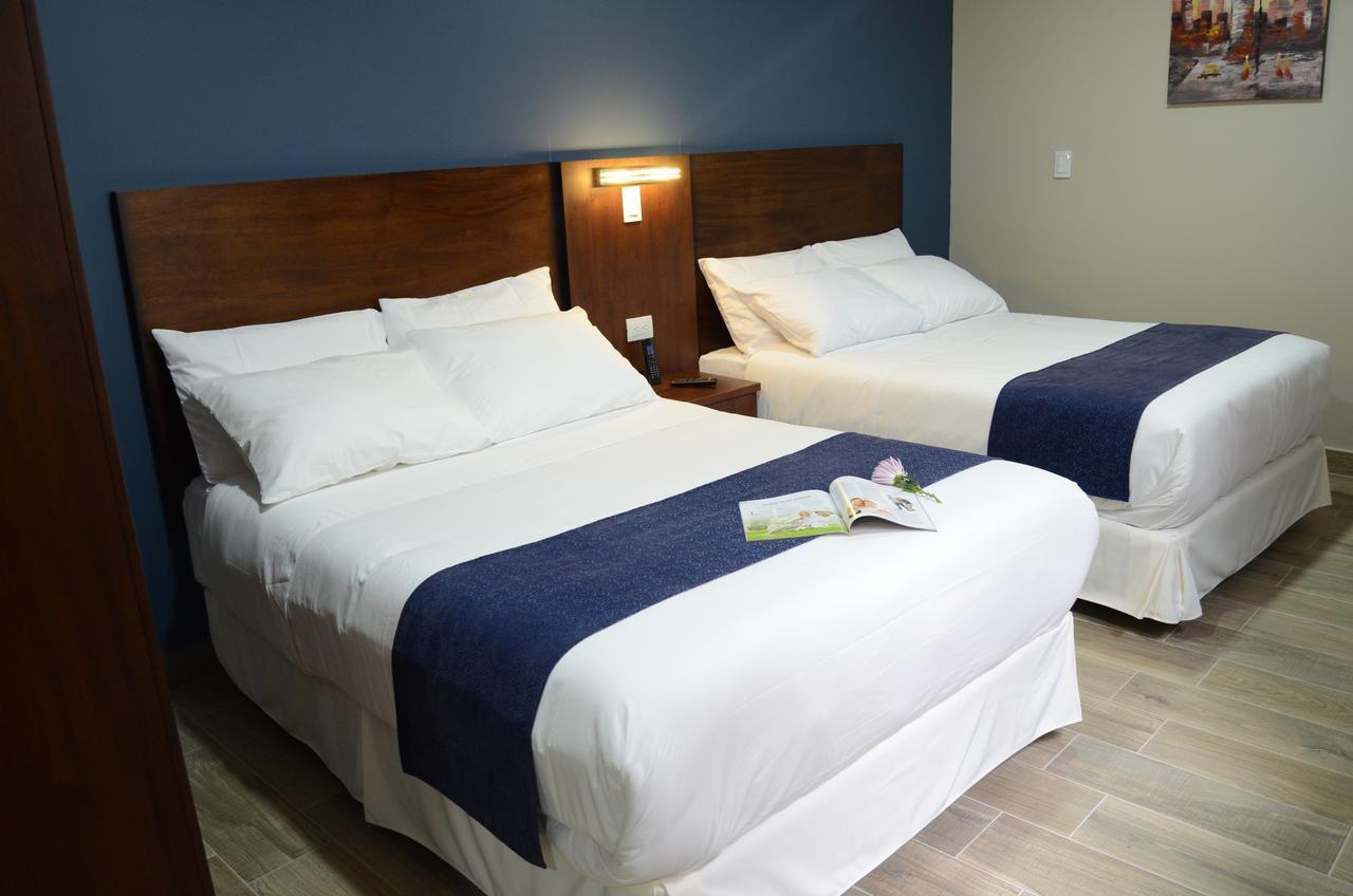 Hotel San Agustin Plaza Latacunga Dış mekan fotoğraf
